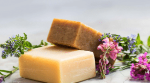 săpunuri și cosmetice naturale din ingrediente de proveniență locală